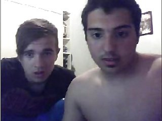 2 gays grecs garçons s'amuser sur Webcam