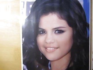 Selena Gomez cum hold # 5