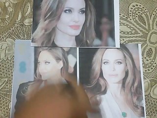 Angelina Jolie Gesichts Tribute