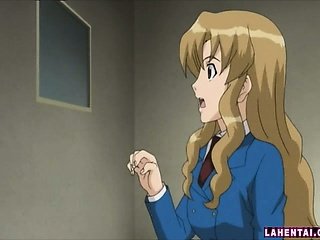 Studentessa Hentai ottiene la sua figa dita e scopata
