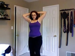 Kurvenreich Weiß Mädchen mit einem Big Booty Tänze auf Webcam für mich