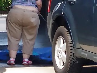 الحمار قذرة شنقا في غسيل السيارات